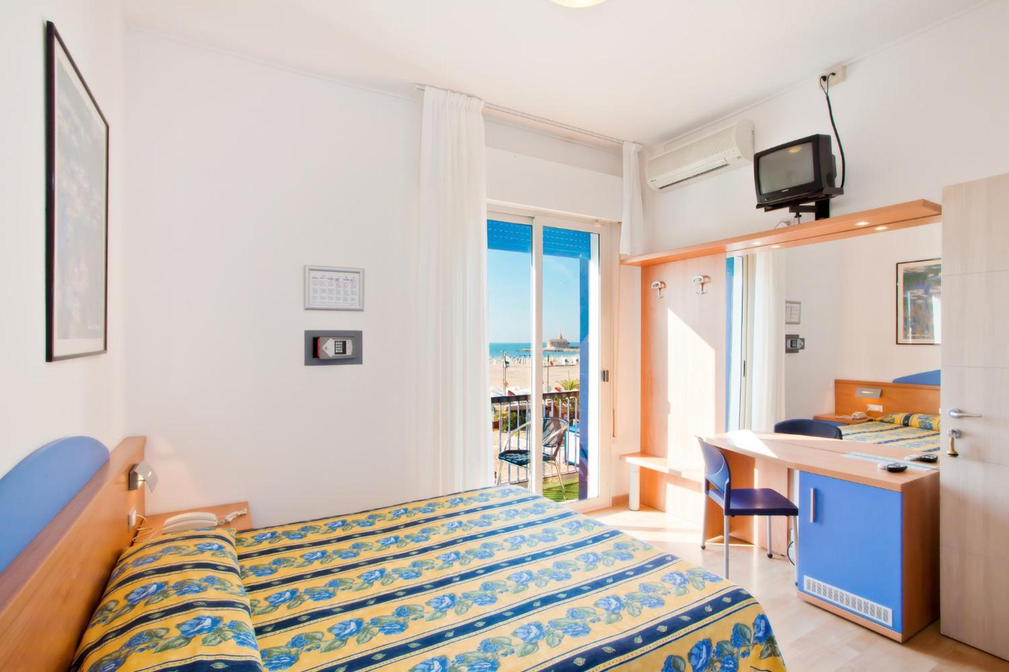 Hotel Riviera Caorle Exterior foto