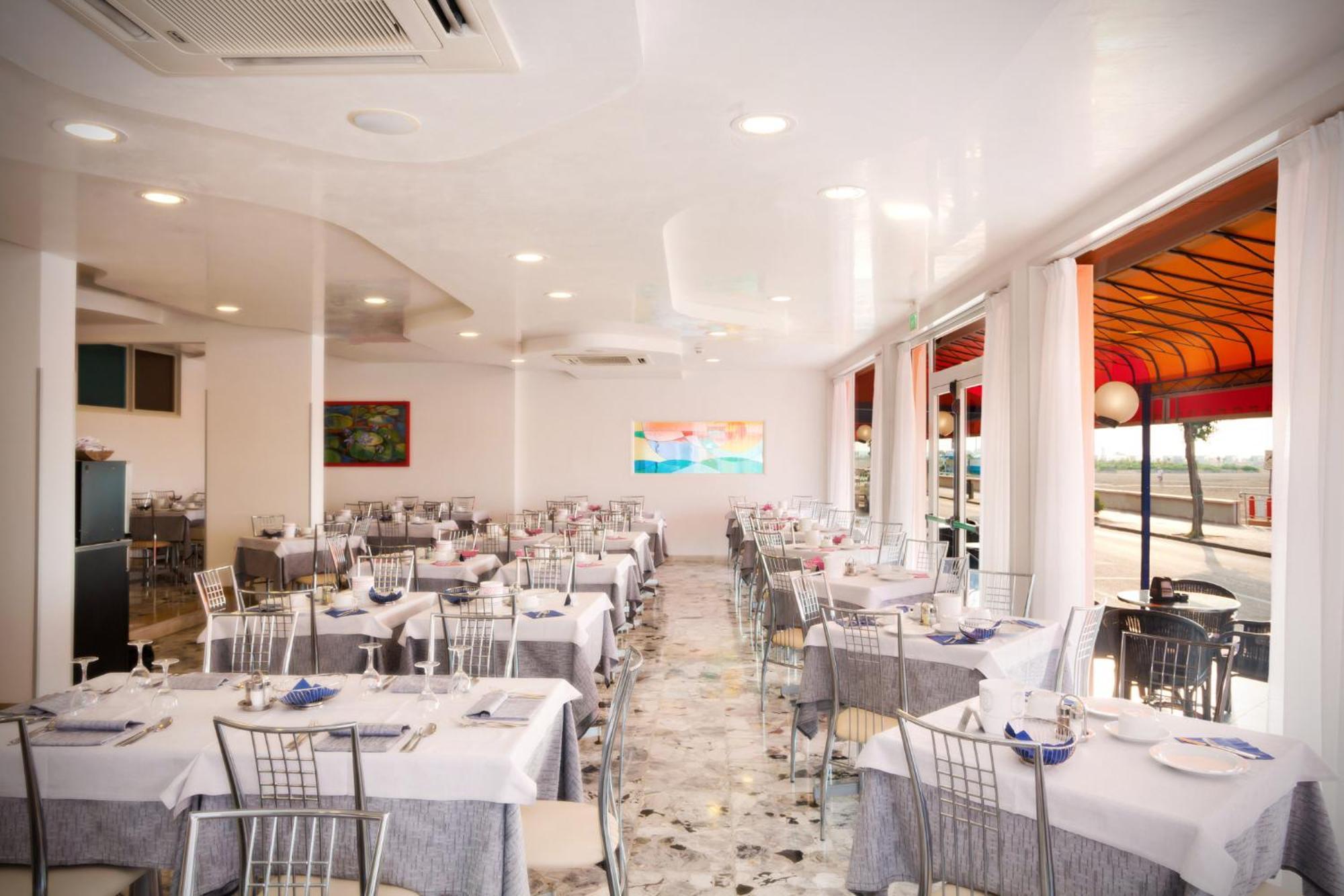 Hotel Riviera Caorle Exterior foto